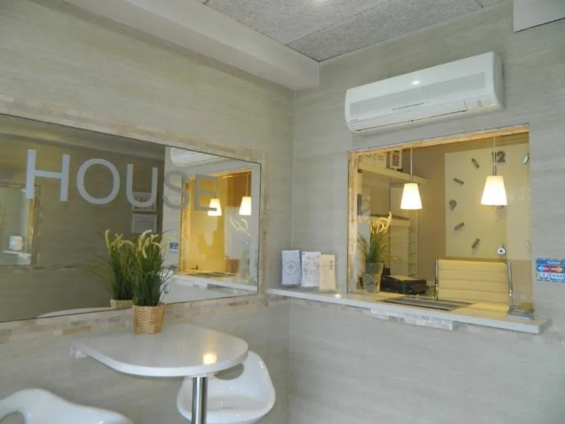 ** Vendégház Hostal House Barcelona Spanyolország